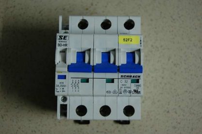 Schrack Sicherungsautomat C32  3po  mit Hilfsschalter