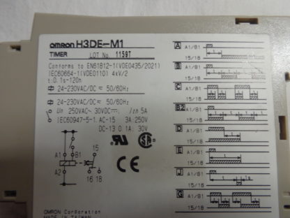 OMRON H3DE-M1 Zeitrelais