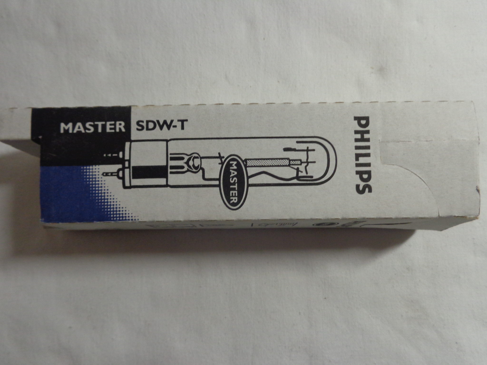 Master SDW-T 100W/825 PG12-1 1SL/12 Master SDW-T 100W/825 PG12-1 1SL/12