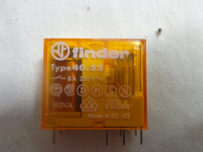 Finder Type 40.52 mit Sockel Finder Type 95.05
