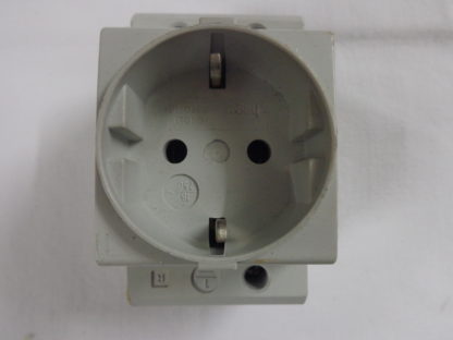 Hager Steckdose SN016  564016 für Schaltschranck Einbau