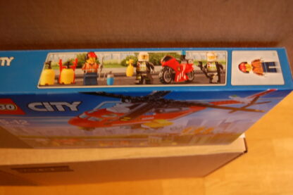 LEGO City 60108 Feuerwehrlöscheinheit – Bild 3