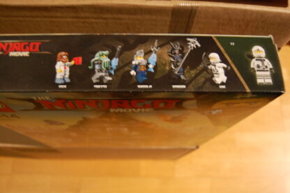 LEGO NINJAGO 70631 Garmadons Vulkanversteck – Bild 3