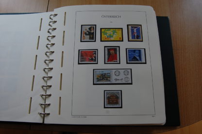 Österreich Briefmarkensammlung Von 2002 - 2012 postfrisch im Vordruckalbum