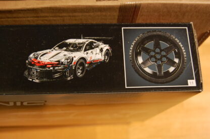 LEGO Technic 42096 Porsche 911 RSR – Bild 3