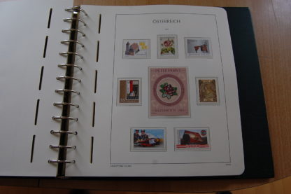 Österreich Briefmarkensammlung Von 2002 - 2012 postfrisch im Vordruckalbum