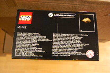 LEGO 21042 Architecture: Freiheitsstatue – Bild 3