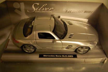 Mercedes Benz SLS AMG 1:24   Silver Collection