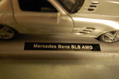 Mercedes Benz SLS AMG 1:24   Silver Collection