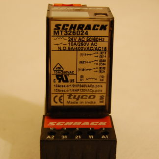 Schrack Relais MT326024 mit Sockel