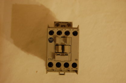 AB  Allen Bradley Schütz 100 - C12*10