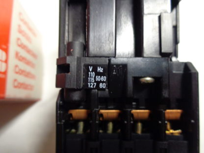 ABB B25-30-10 110-115V 50-60Hz 127V 60Hz Schütz – Bild 3