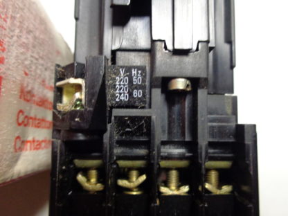 ABB K62 E 220V50Hz  240V60Hz Schütz – Bild 2
