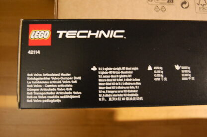 LEGO Technic 42114 Knickgel. Volvo-Dumper (6x6) – Bild 3