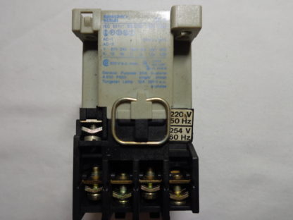 Sprecher + Schuh CS3 -31E 220V 50Hz / 254V 60Hz Schütz – Bild 2