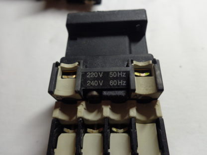 Klöckner Moeller DIL 00M Schütz 220V 50Hz/ 240V 60Hz – Bild 2
