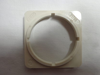 Berker 21788 Adapterring cremeweiß Modul 2