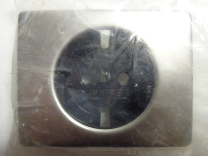 Berker ARSYS 22817 Zentralstück Steckdoseneinsatz Edelstahl NEU