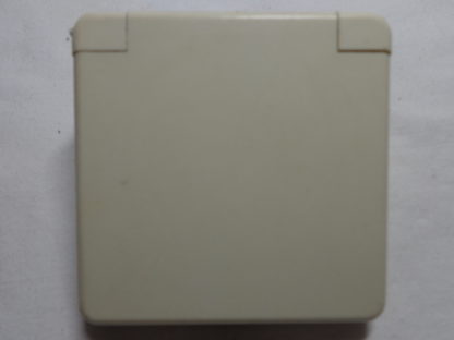 Legrand 50886 Zentralstück mit Klappdeckel cremeweiß