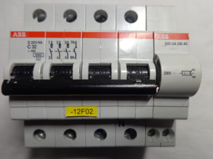 ABB S 203-NA C32 3/N Sicherungsautomat + S2C - UA 230 AC Unterspannungsauslöser