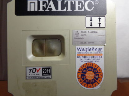 Faltec Steuerung für Hubgliedertor, Abdeckung Verriegelungsschrauben fehlen – Bild 3