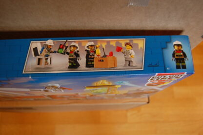 LEGO City 60282 Mobile Feuerwehreinsatzzentrale – Bild 6