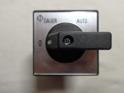 Kraus & Naimer CH10 A240 0-Dauer-Auto rastend
