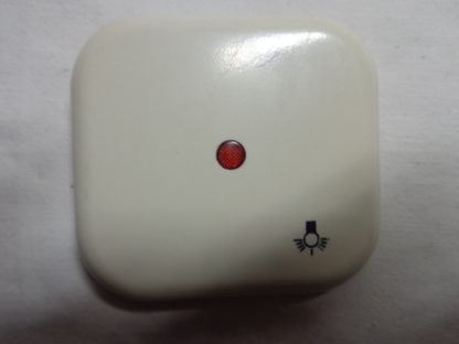 Busch und Jäger 2756 / 0424-4-3898 Schalterwippe mit roten Symbol und Lichsymbol cremeweiß