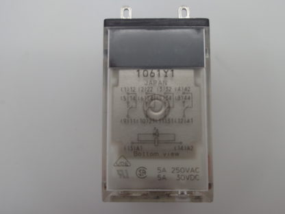 Omron My4 IN 220/240V  Relais – Bild 3