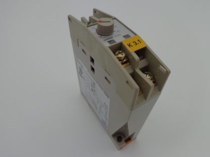 Omron H3D Multifunktionsrelais – Bild 2