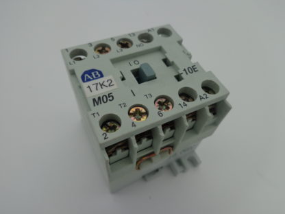 AB Allen Bradley 100-M05N*3 230V 50/60Hz Schütz