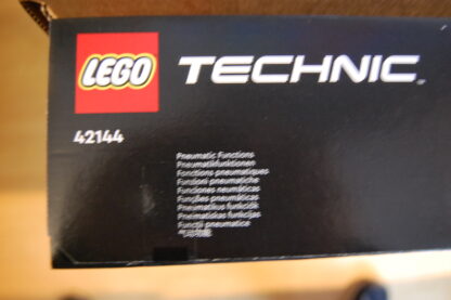 LEGO® Technic 42144 Umschlagbagger – Bild 5