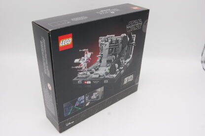 LEGO® Star Wars™ 75329 Death Star™ Trench Run Diorama – Bild 2
