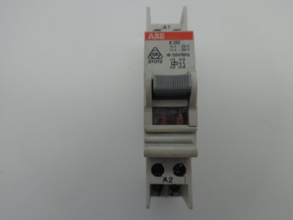 ABB E 252 Stromstoßschalter