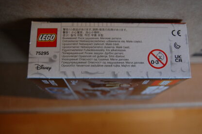 LEGO® STAR WARS™ 75295 - MILLENNIUM FALCON™ MICROFIGHTER – Bild 6