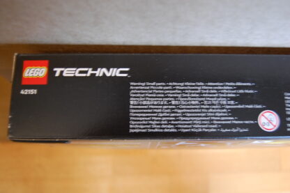 LEGO® Technic 42151 Bugatti-Bolide – Bild 4