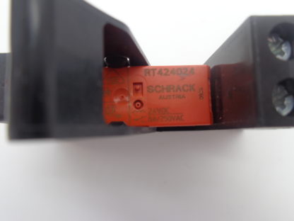 Schrack RT424024 + EM 07 Steckmodul 6V/24V AC/DC + YRT78626 Sockel
