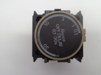 Telemecanique LA3-D22 A65 Repos OFF Delay 0,1-30s