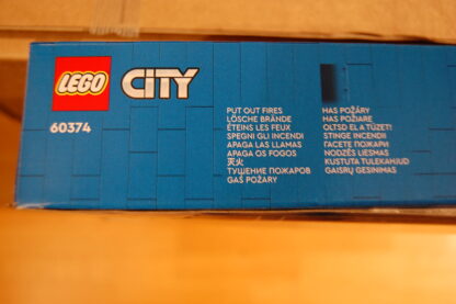 LEGO® City 60374 Einsatzleitwagen der Feuerwehr – Bild 5