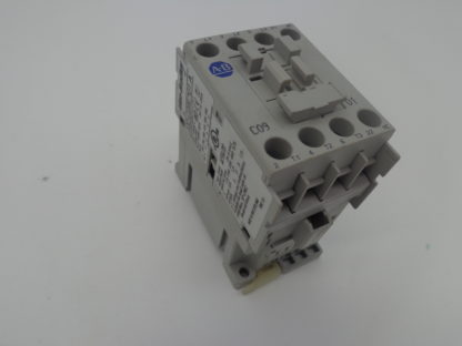 AB Allen Bradley 100-C09E*01 A 24V DC E Schütz
