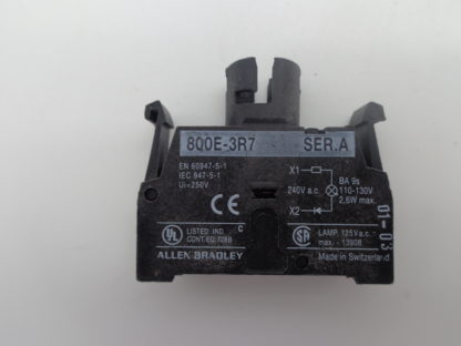 Allen Bradley 800E-3R7 Ser.A 110 - 130V