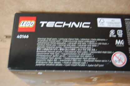 LEGO® 42166 TECHNIC NEOM McLaren Extreme E Race Car – Bild 4