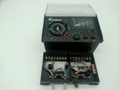 Vaillant VRC-CB mit Analoger Uhr und Sockel