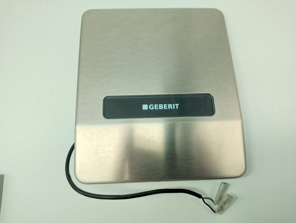 Geberit Urinal Steuerung Typ IR 87 T40 230V~/50Hz Magnetventil 24V~10VA ...