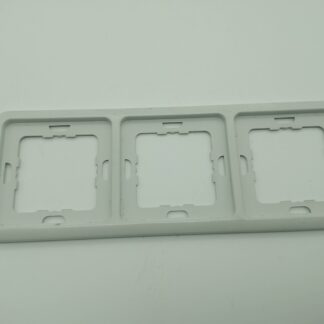 Siemens 5TG1..... Delta 3fach Rahmen hellgrau