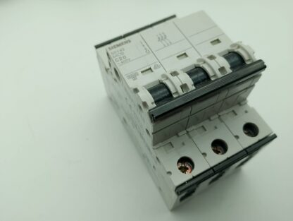 Siemens 5SY4320-7 MCB C20 ~ 400V Sicherungsautomat 3pol. – Bild 3