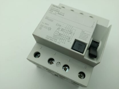 Siemens 5SM3 646-5 Siquence RCCB 63A 300mA FI, Schutzschalter – Bild 3