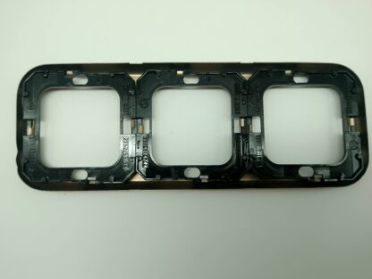 Busch und Jäger 3fach Rahmen 2752/53/54   0501-4-0251 senkrecht – Bild 2