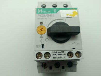 Klöckner Moeller PKZM0-6,3  4-6,3A Motorschutzschalter 230V/400V 50/60Hz + Hilfsschalter NHI-E-11-PKZ0