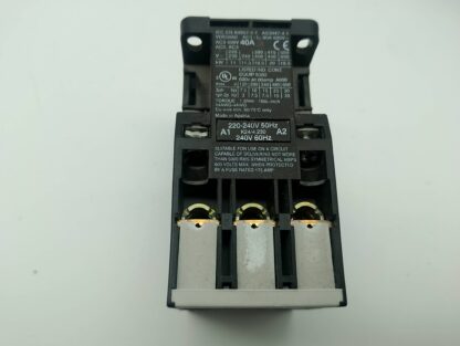 Schrack LA30403. Schütz 220-240V 50Hz/240V 60Hz – Bild 2
